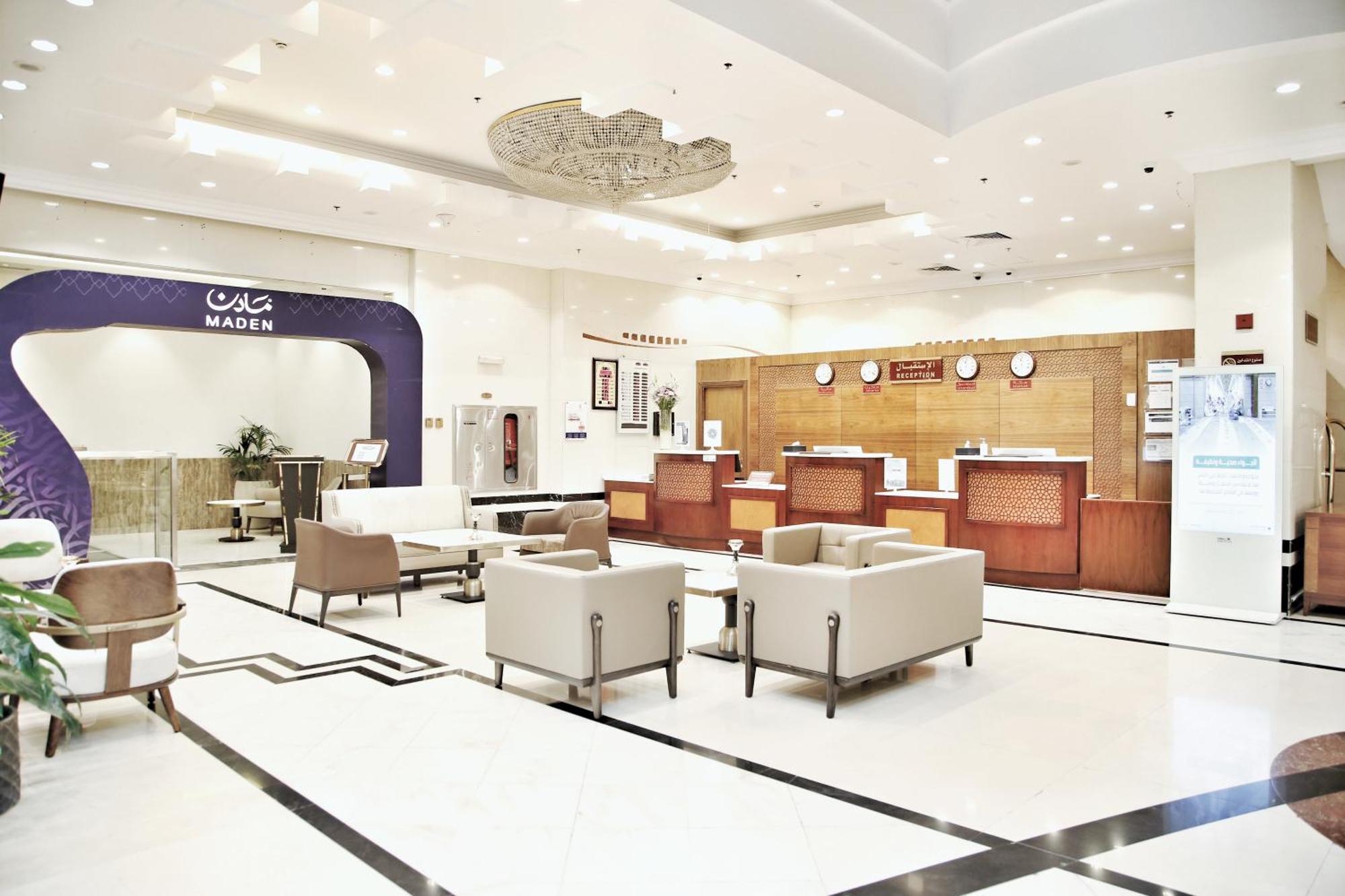 ホテル Maden Alrawda マディーナ エクステリア 写真 The interior of the airport