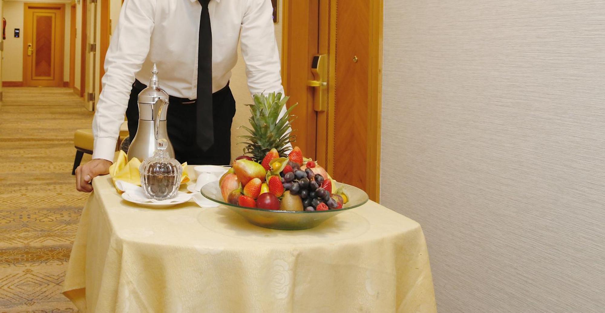 ホテル Maden Alrawda マディーナ エクステリア 写真 Room service