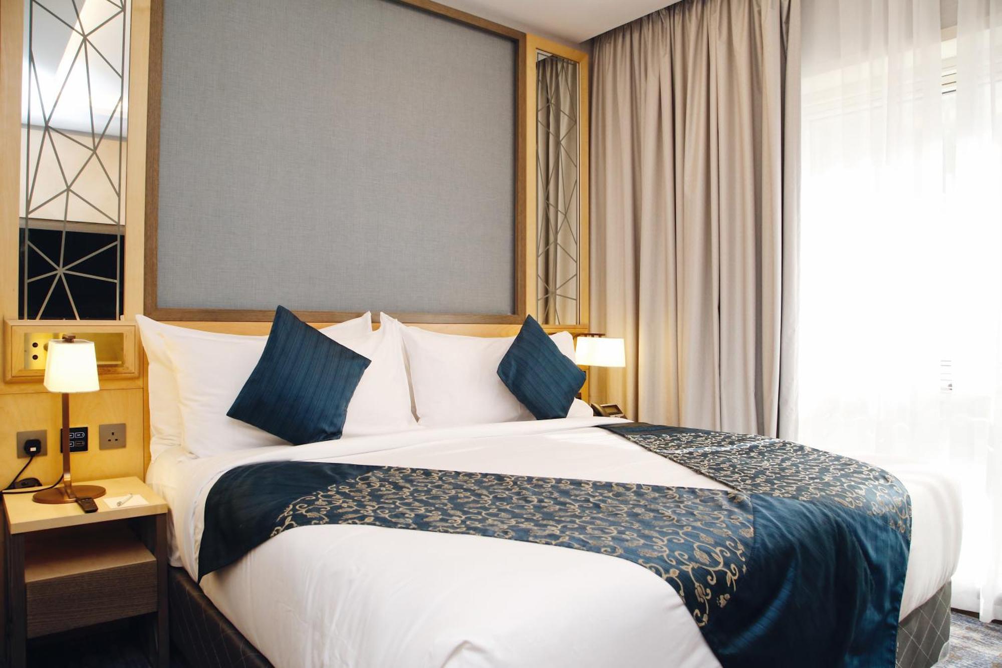 ホテル Maden Alrawda マディーナ エクステリア 写真 A bed runner