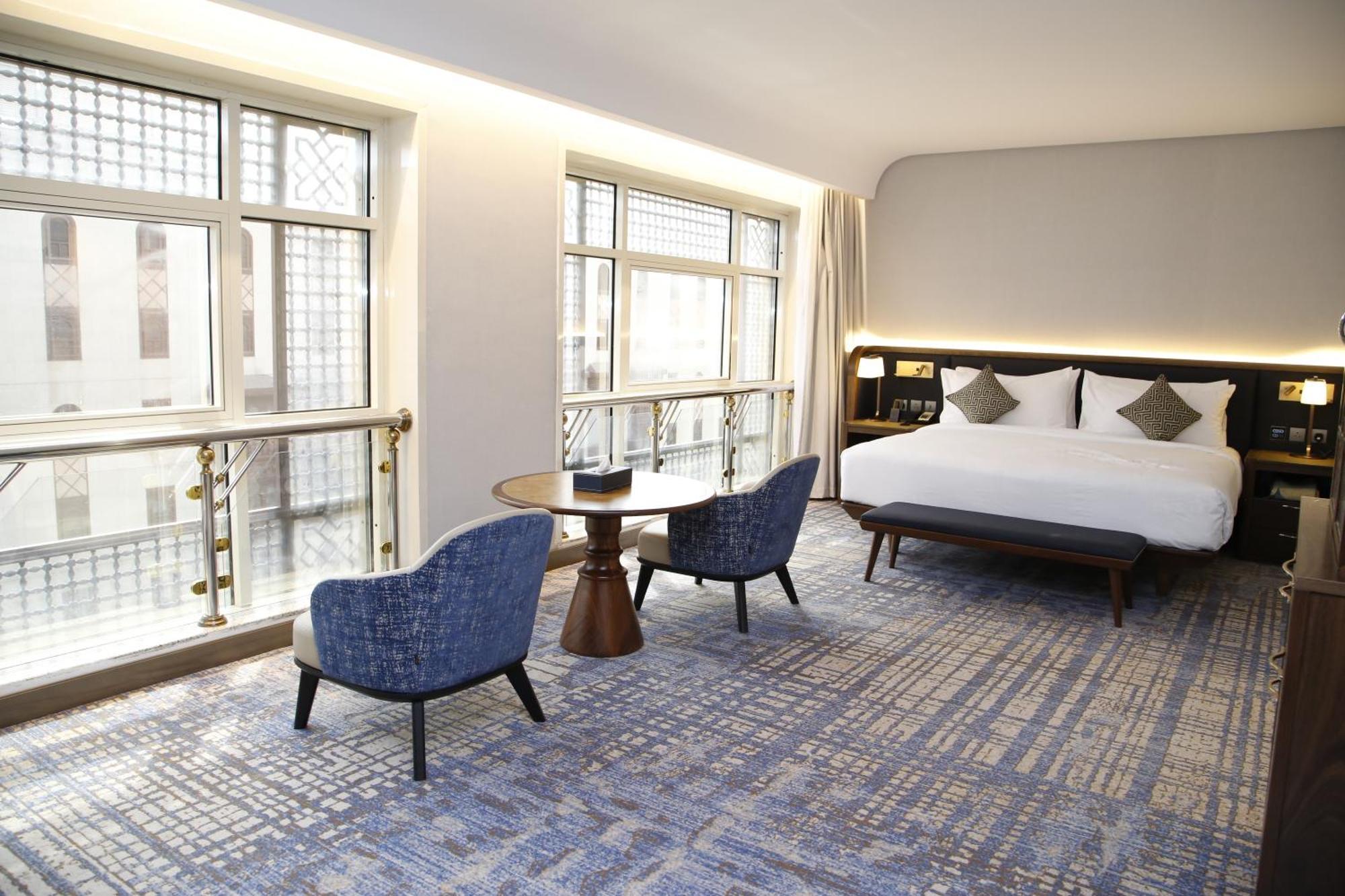 ホテル Maden Alrawda マディーナ エクステリア 写真 A room at the hotel